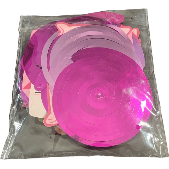 VALENTINE’S DAY HANGING SWIRL DECOR - Picture 2 of 3